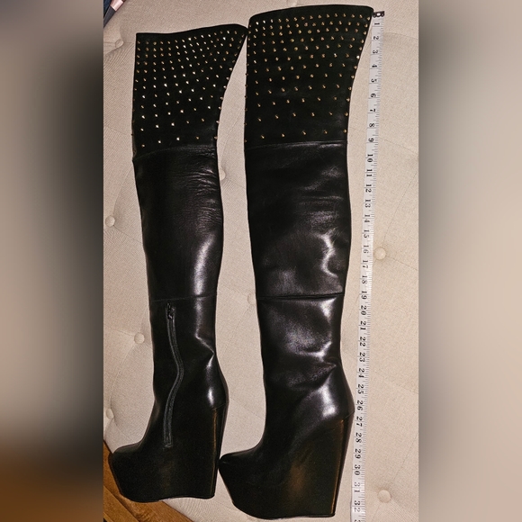 New Monica Chiang Thigh High Black Leather Gold Studs Covered Wedge Boots 40 - Picture 3 of 16